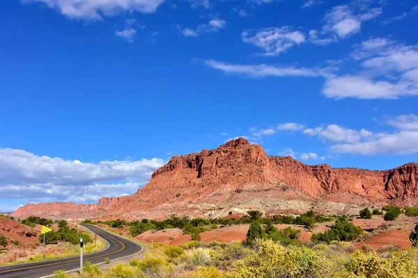 Weg Door Rode Rotsen Het Capitol Reef National Park Utah — Stockfoto