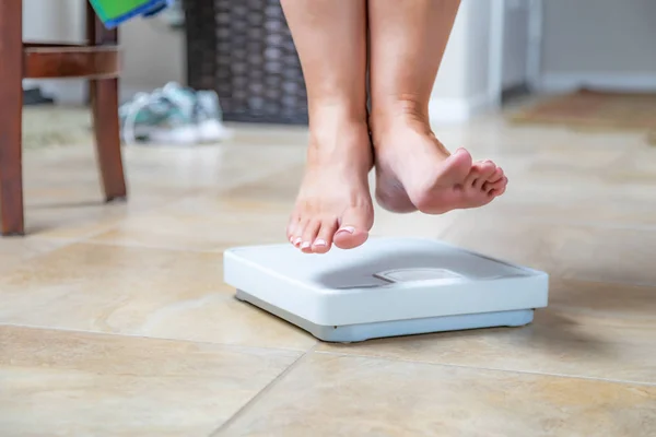 Woman Floating Slightly Sruface Weight Scale — Stock Photo, Image