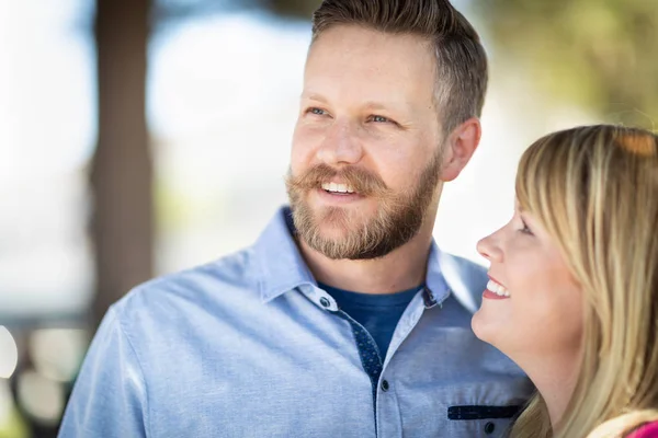 Young Adult Caucasian Couple Portrait Park — Stock Photo, Image