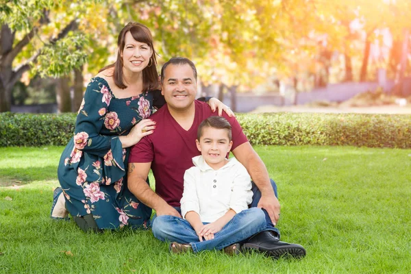 Mixed Race Young Family Portrait Park — Stock Photo, Image