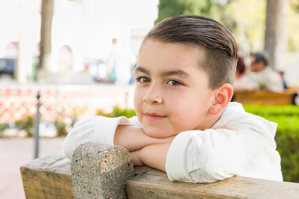 Portret Van Gemengd Ras Hispanic Kaukasische Jongen — Stockfoto