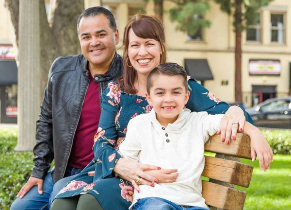 Mixed Race Young Family Portrait Park — Stock Photo, Image