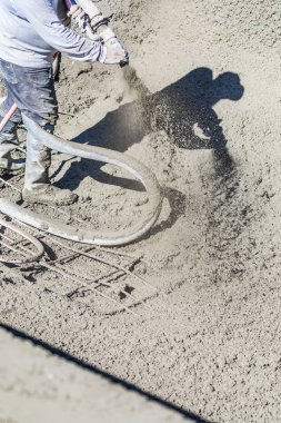 Havuz İnşaat İşçiçekim Beton, Shotcrete veya Gunite Hortum ile