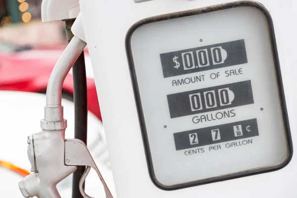 Retro Old Gas Station Pump — Stock Photo, Image