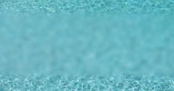 Looping Nahtlose Cinemagraph Der Verschwommenen Mitte Frisches Schwimmbad Wasser Hintergrund — Stockvideo