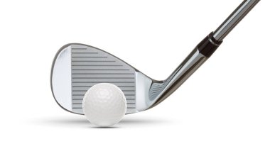 Beyaz Arka Plan Krom Golf Club Kama Demir ve Golf Topu