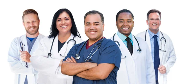 Groep van gemengd ras vrouwelijke en mannelijke artsen geïsoleerd op wit — Stockfoto