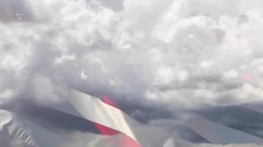 4k Sağda Rüzgarda Dalgalanan Amerikan Bayrağıyla Yüzleşen Hayalet Zaman Hızı Bulutları