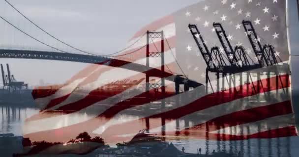 Uduszony Lewo Stoi American Flag Waving Shipping Port Port Dock — Wideo stockowe