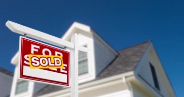 Güzel Özel Ev ve Satılık Emlak Tabelasının 4k Yavaş Tavası