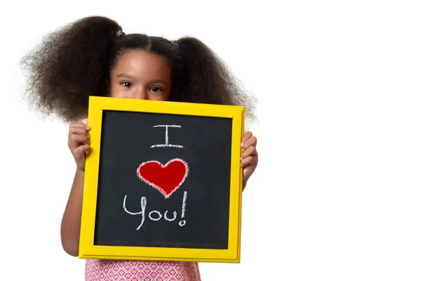Roztomilý Afrických Amerických Malá Dívka Drží Miluji Vás Znamení Izolované — Stock fotografie
