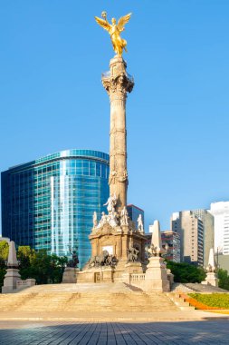 Paseo de la Reforma, Mexico City dünya çapında bilinen sembolü bağımsızlık melek