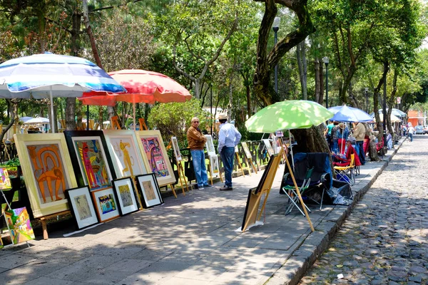 メキシコシティ メキシコ 2018 サンエンジェル近所販売絵画や伝統的な芸術作品で有名な土曜バザール — ストック写真