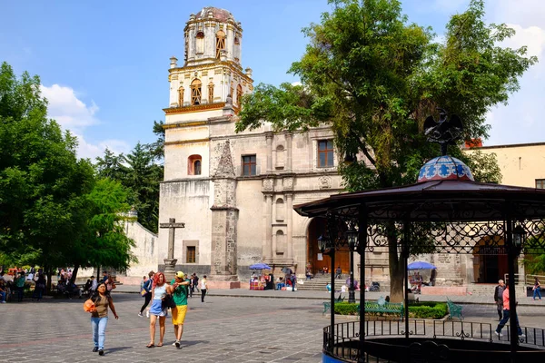 墨西哥城科约阿坎历史街区的殖民教会 — 图库照片