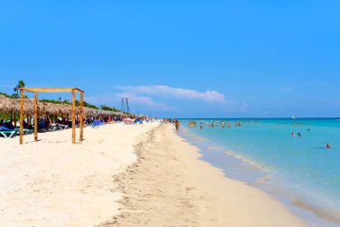 Güzel plaj, Varadero Küba'da bir gün güneşli yaz