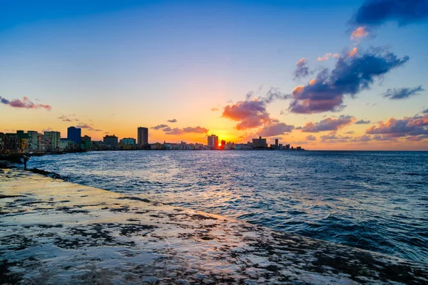 Pôr Sol Havana Com Vista Para Oceano Horizonte Cidade — Fotografia de Stock