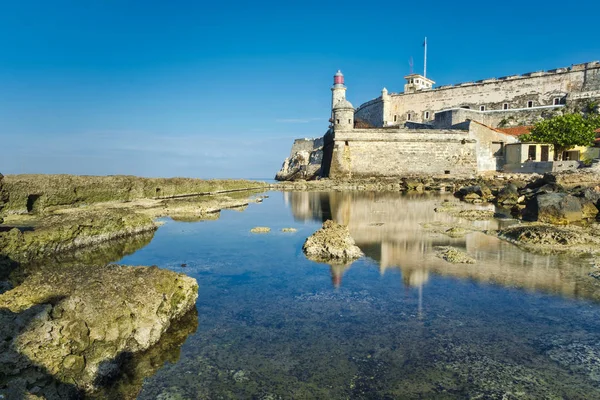 Faro y castillo El Morro en La Habana — Foto de Stock
