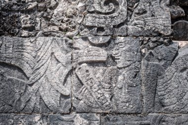 Antik maya taş kabartmalar