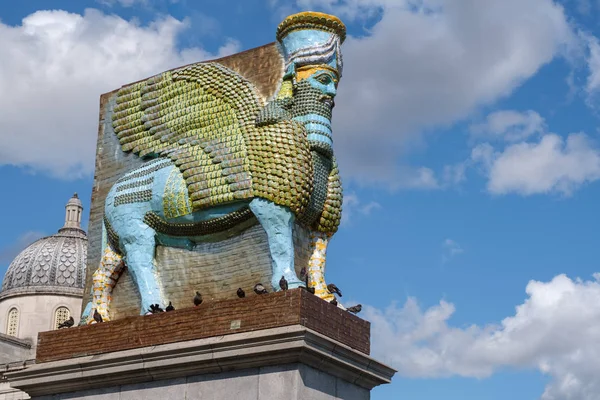 The Fourth Plinth in Trafalgar Square, London — Stock Photo, Image