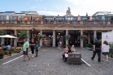 Londra'daki Covent Garden pazarı