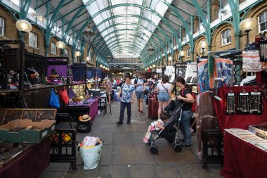 Londra'daki Covent Garden'daki Apple Market
