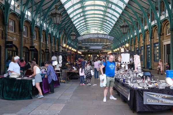 Der Apfelmarkt im Covent Garden in London — Stockfoto