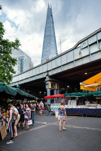 Londra'daki ünlü Borough Market — Stok fotoğraf