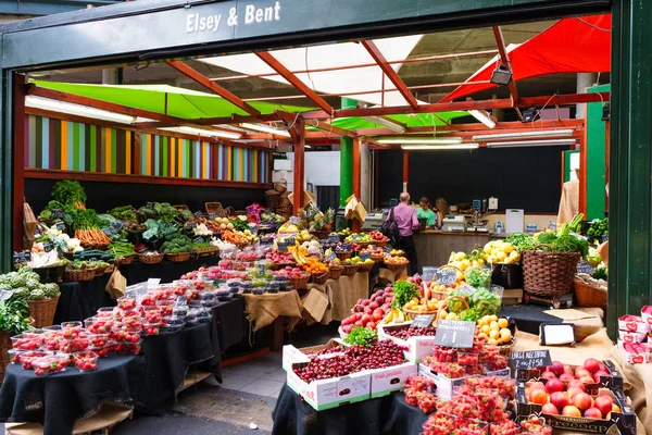 Den berömda Borough Market i London — Stockfoto