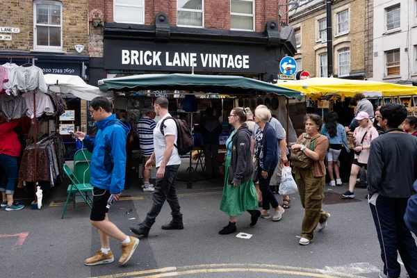 Targ uliczny Brick Lane we wschodnim Londynie — Zdjęcie stockowe