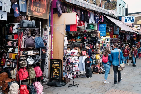 Det berømte Camden Market i London. – stockfoto