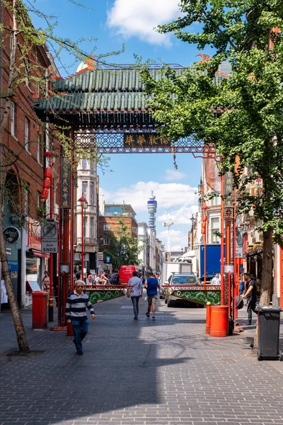 Chinatown w Londynie w słoneczny letni dzień — Zdjęcie stockowe