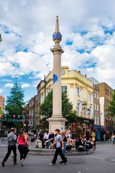 The trendy Seven Dials area in central London — Stock Photo, Image