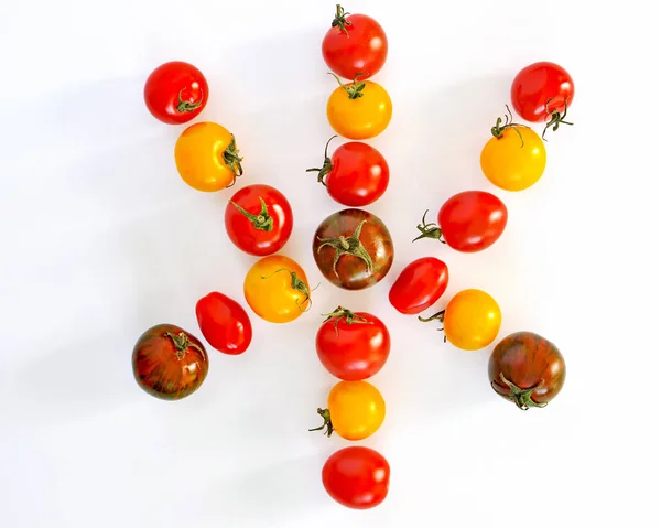 Tomates cherry forma estrella Fotos de stock