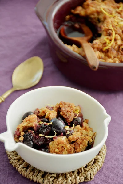 Blueberry crumble — Stock Photo, Image