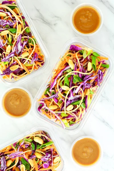 Thai noodle salad with peanut sauce meal prep — Stock Photo, Image
