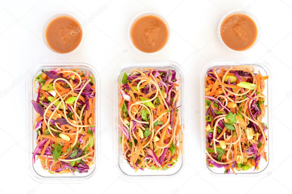 Thai noodle salad with peanut sauce meal prep