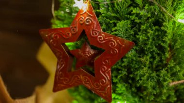 Gelecek sezon için Noel süslemesi
