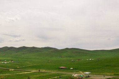 Moğolistan kırsalının havadan görünüşü, Moğolistan 'ın başkenti Ulaanbaatar' a yakın, yaklaşık 20 Haziran.