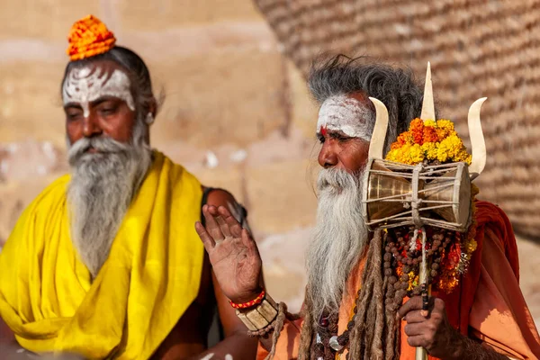 Індія Варанасі Квітня 2011 Непізнані Люди Приймають Ритуальні Ванни Річці — стокове фото