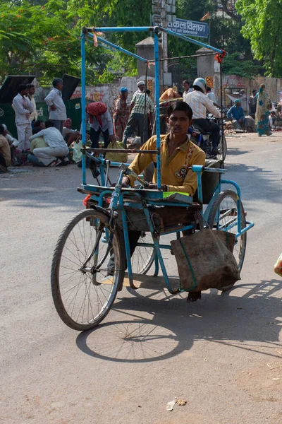 Uttar Pradesh Indie Kwiecień 2020 Niezidentyfikowani Indianie Targu Varanasi — Zdjęcie stockowe