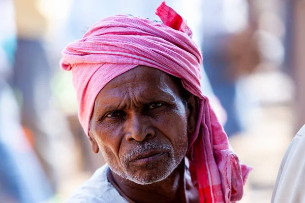 Varanasi India April 2011 Portrait Market Vendor Working Market 印度的农业产量位居世界第二位 — 图库照片