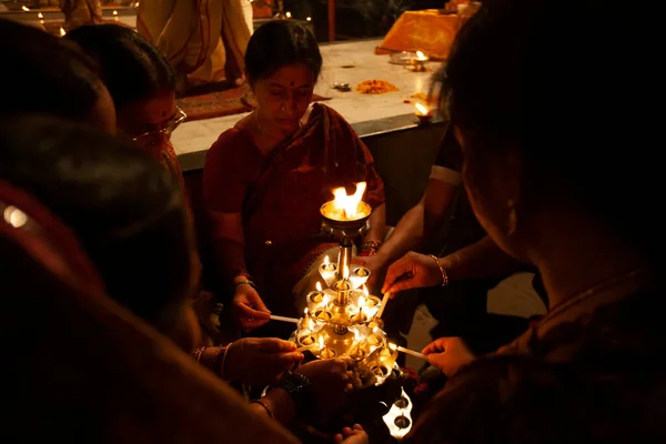 Varanasi Uttar Pradesh Orta Hindistan Nisan 2011 Dashashwamedh Ghat Kimliği — Stok fotoğraf