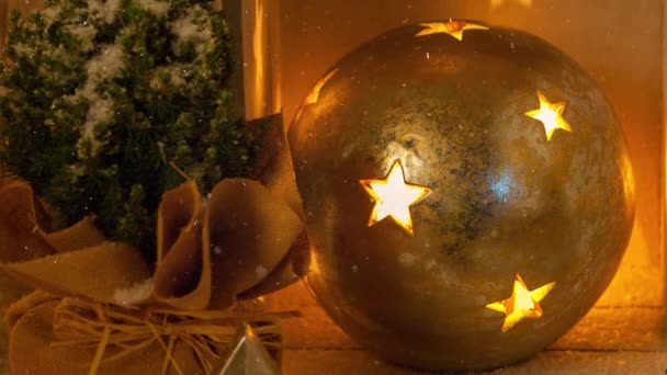 Filmagem Bola Decoração Natal Com Estrelas Claras Para Temporada Advento — Vídeo de Stock