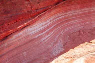 Ateş Vadisi 'nin kıvrımlı pembe manzaraları 