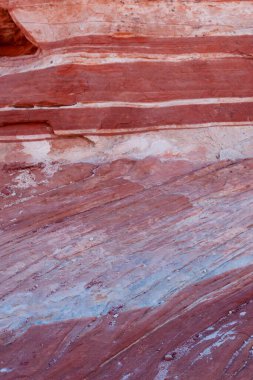 Ateş Vadisi 'nin kıvrımlı pembe manzaraları 
