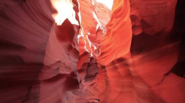 Portakal ve pembe Antilop Kanyonu 'nun inanılmaz şekilleri. 