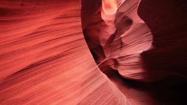 Filmación Pintorescas Formas Sorprendentes Naranja Rosa Antelope Canyon — Vídeos de Stock