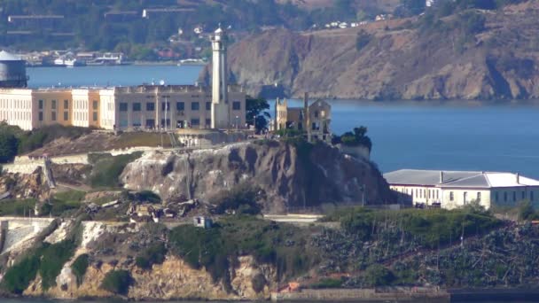 Langsam Bewegte Filmaufnahmen Eines Blicks Auf Die Berühmte Insel Alcatraz — Stockvideo