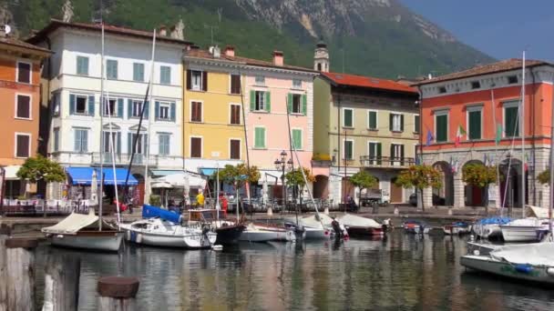 Footage Small Boat Harbor View Old Town Gargnano Italy — Stock Video