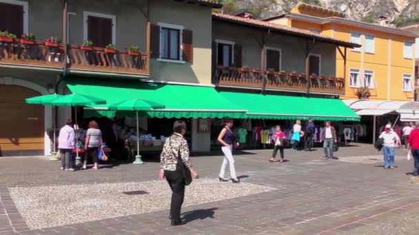 Limone Sul Garda Italië April 2015 Beelden Van Limone Sul — Stockvideo